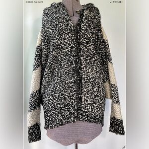 Tobi Fuzzy Plush Hoodie Jacket Size Large